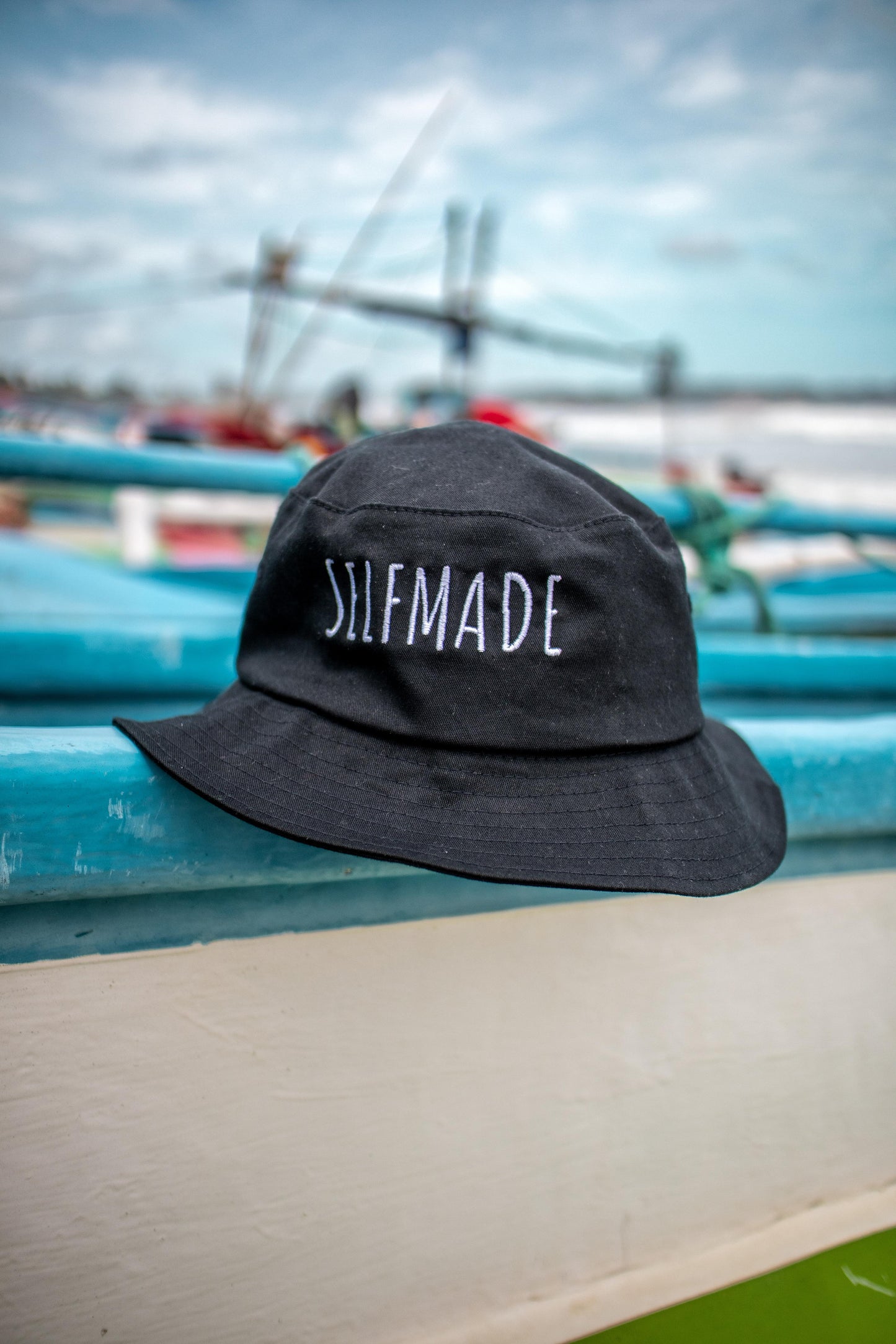 selfmade-bucket-hat-lx-collection-by-alex-koch in Classic dad cap with embroidered witty quote – Stay Witty classic baseball hat with adjustable strap and curved brim.
